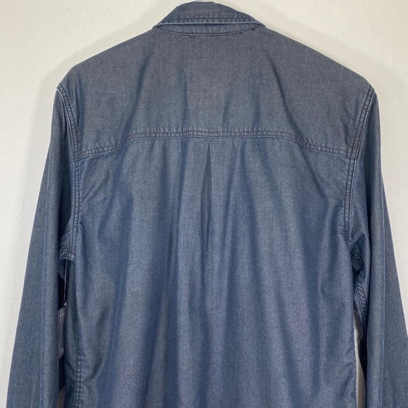 Guess Regular Fit Button Up Logan Shirt NWT - Picture 7 of 13